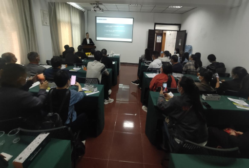 修文縣電子商務(wù)公共服務(wù)運(yùn)營(yíng)中心概況——電子商務(wù)信息咨詢的核心平臺(tái)