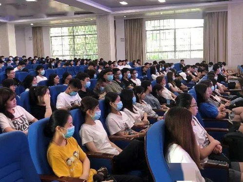 信息工程學院召開2018級電子商務專業(yè)企業(yè)實訓課程安排宣講會，聚焦電子商務信息咨詢實踐能力培養(yǎng)